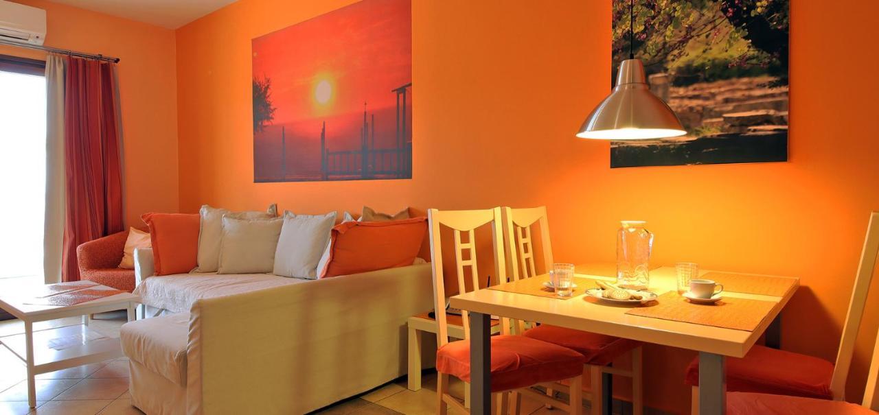 Oasis By The Sea Aparthotel Chiliadou  Exterior photo
